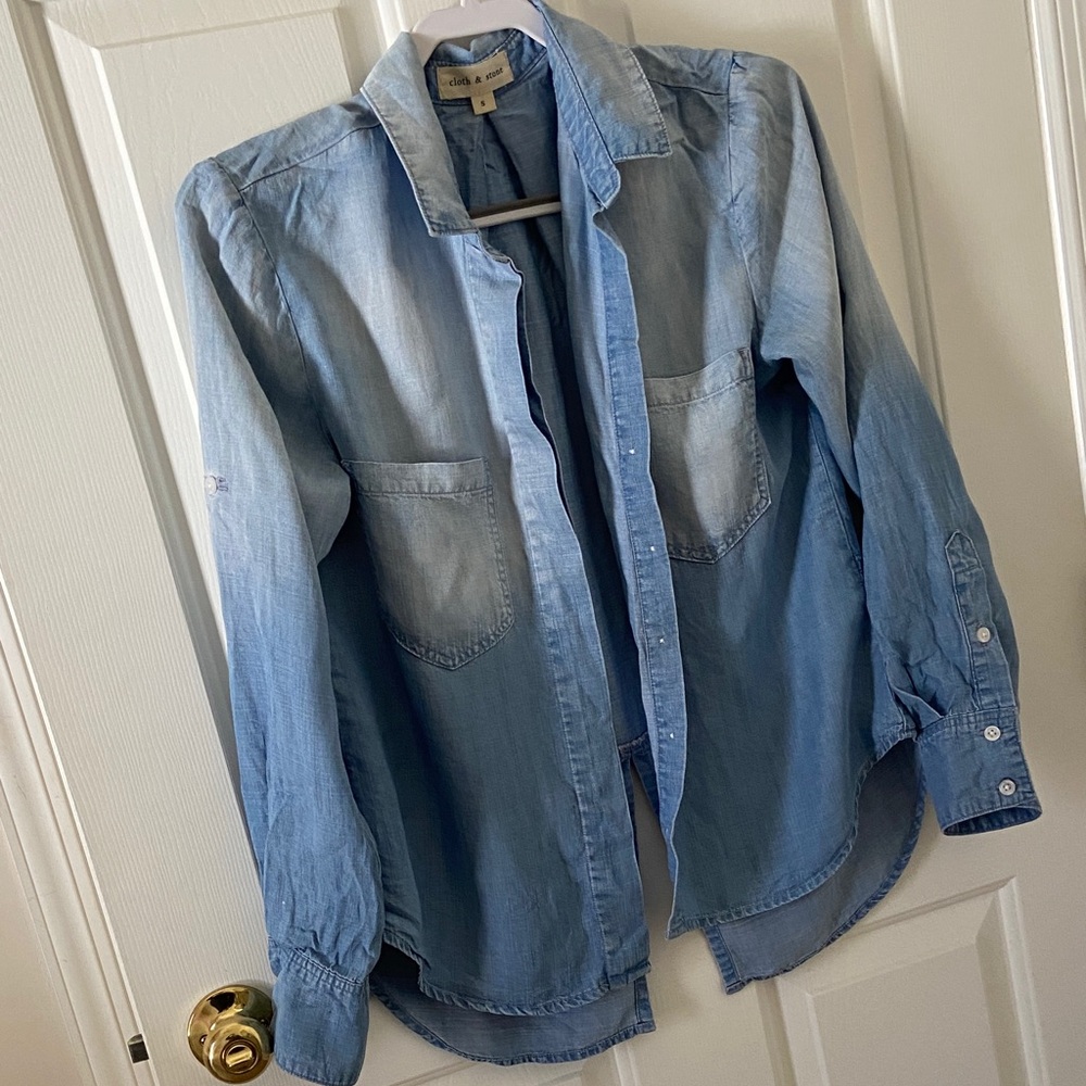 Cloth & Stone Light Blue Button-Up Shirt